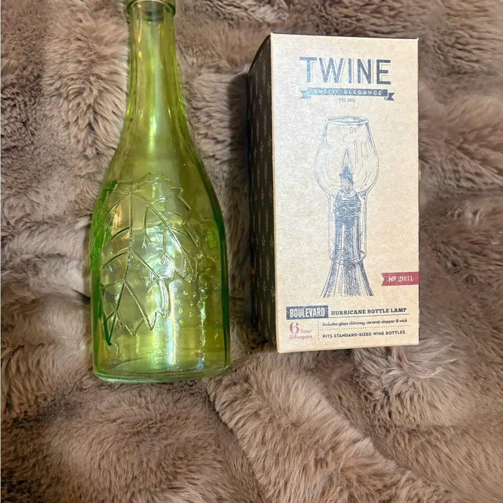 Hurricane Bottle Lamp + Bottle - Picture 2 of 10